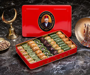 Hafiz Mustafa 1864 Istanbul, Authentic Turkish Baklava, Daily, Freshly Handmade Desserts, Sweets, Snacks, Delights, Treats, Pistachio, Walnut, Gift for Birthdays, Anniversary, Celebration, Party, Special Event