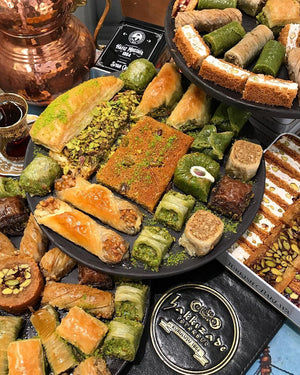 Hafiz Mustafa 1864 Istanbul, Authentic Turkish Baklava, Daily, Freshly Handmade Desserts, Sweets, Snacks, Delights, Treats, Pistachio, Walnut, Gift for Birthdays, Anniversary, Celebration, Party, Special Event